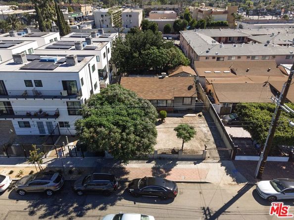 7626 Morella Avenue, North Hollywood CA 91605