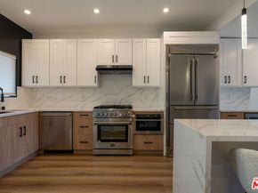 2500 Abbot Kinney Boulevard 11, Venice CA 90291