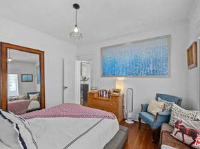 1117 S Manhattan Place, Los Angeles CA 90019
