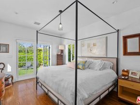 1117 S Manhattan Place, Los Angeles CA 90019
