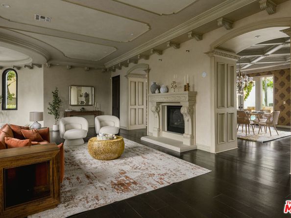 4705 Los Feliz Boulevard, Los Angeles CA 90027