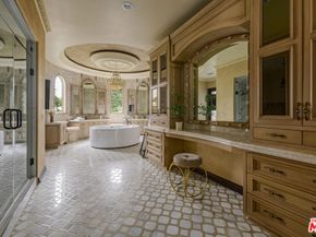 4705 Los Feliz Boulevard, Los Angeles CA 90027
