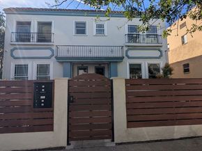 745 N Manhattan Place, Los Angeles CA 90038