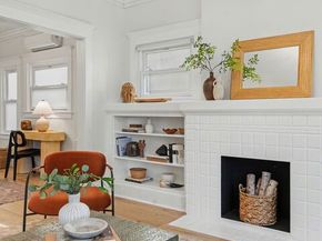 745 N Manhattan Place, Los Angeles CA 90038