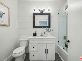 745 N Manhattan Place, Los Angeles CA 90038