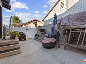 2016 10th Avenue, Los Angeles CA 90018