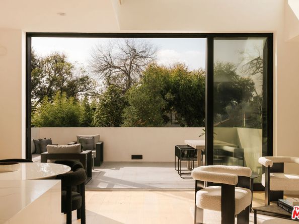 2919 Waverly 101, Los Angeles CA 90039