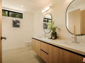 2919 Waverly 101, Los Angeles CA 90039