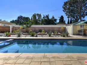 6015 Topeka Drive, Tarzana CA 91356