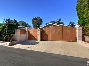 6015 Topeka Drive, Tarzana CA 91356