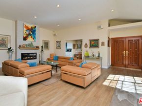 6015 Topeka Drive, Tarzana CA 91356