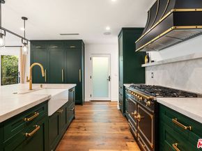 133 N La Jolla Avenue, Los Angeles CA 90048