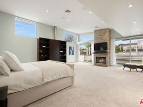 414 N Vista Street, Los Angeles CA 90036