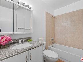 18350 Hatteras Street 253, Tarzana CA 91356