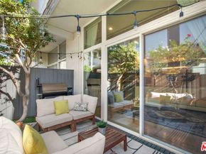 5326 Fairview Boulevard 3, Los Angeles CA 90056