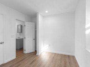 820 W 76th Street, Los Angeles CA 90044