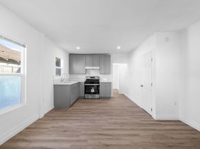 820 W 76th Street, Los Angeles CA 90044