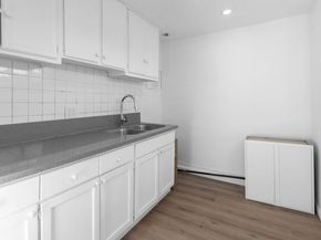 820 W 76th Street, Los Angeles CA 90044