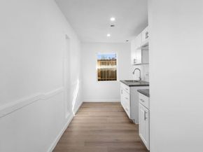 820 W 76th Street, Los Angeles CA 90044