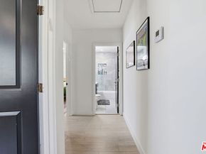 17460 Cohasset Street, Van Nuys CA 91406