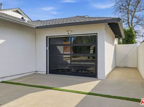 17460 Cohasset Street, Van Nuys CA 91406