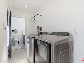 17460 Cohasset Street, Van Nuys CA 91406