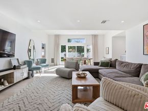 17460 Cohasset Street, Van Nuys CA 91406