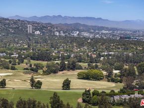 850 Birchwood Drive, Los Angeles CA 90024