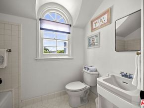 850 Birchwood Drive, Los Angeles CA 90024