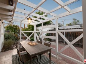 1809 N Rose Street, Burbank CA 91505