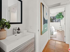 2500 Abbot Kinney Boulevard 7, Venice CA 90291