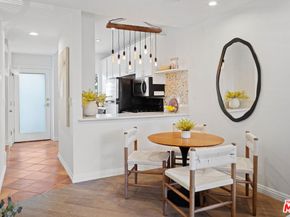 2500 Abbot Kinney Boulevard 7, Venice CA 90291