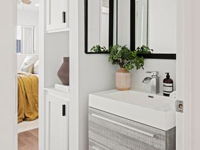 2500 Abbot Kinney Boulevard 7, Venice CA 90291