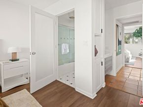 2500 Abbot Kinney Boulevard 7, Venice CA 90291