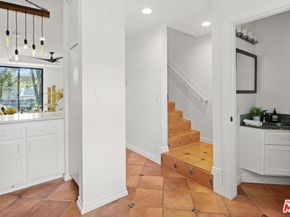 2500 Abbot Kinney Boulevard 7, Venice CA 90291