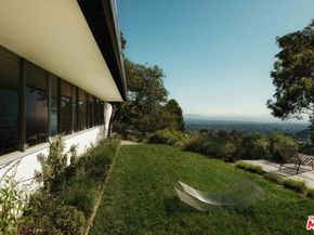 1531 N Tigertail Road, Los Angeles CA 90049