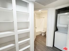 13801 Oxnard Street 206, Valley Glen CA 91401