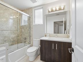 4541 Colfax Avenue 101, North Hollywood CA 91602