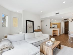 4541 Colfax Avenue 101, North Hollywood CA 91602