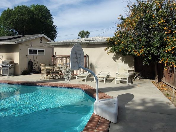 8600 Mason Avenue, Winnetka CA 91306