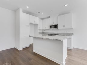 980 N Tangent Privado 303, Ontario CA 91764