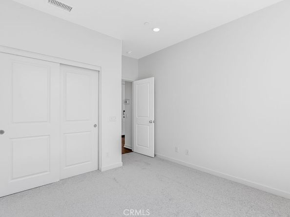 980 N Tangent Privado 303, Ontario CA 91764