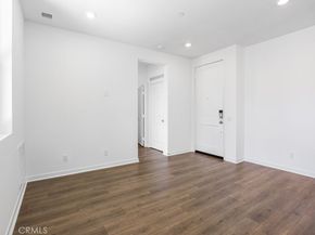 980 N Tangent Privado 303, Ontario CA 91764