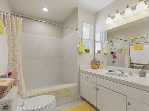 5215 E Playano Avenue, Orange CA 92867