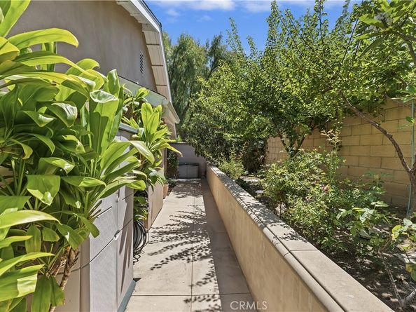 5215 E Playano Avenue, Orange CA 92867