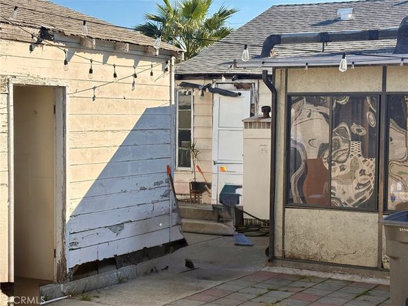 2539 E 219th Place, Carson CA 90810