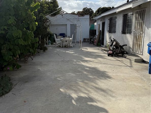 3011 S Rimpau Boulevard, Los Angeles CA 90016