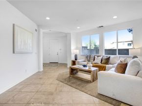 15562 Sicily Lane, Fontana CA 92336