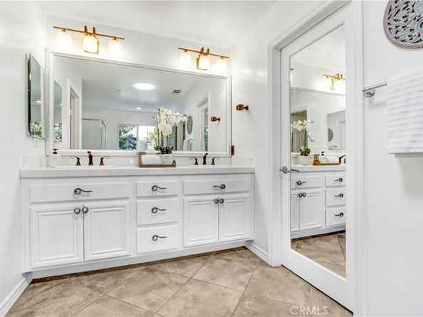 15562 Sicily Lane, Fontana CA 92336