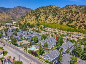 242 Spruce Court, Azusa CA 91702